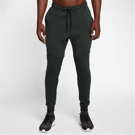 weiße nike tech|Nike tech fleece joggers.